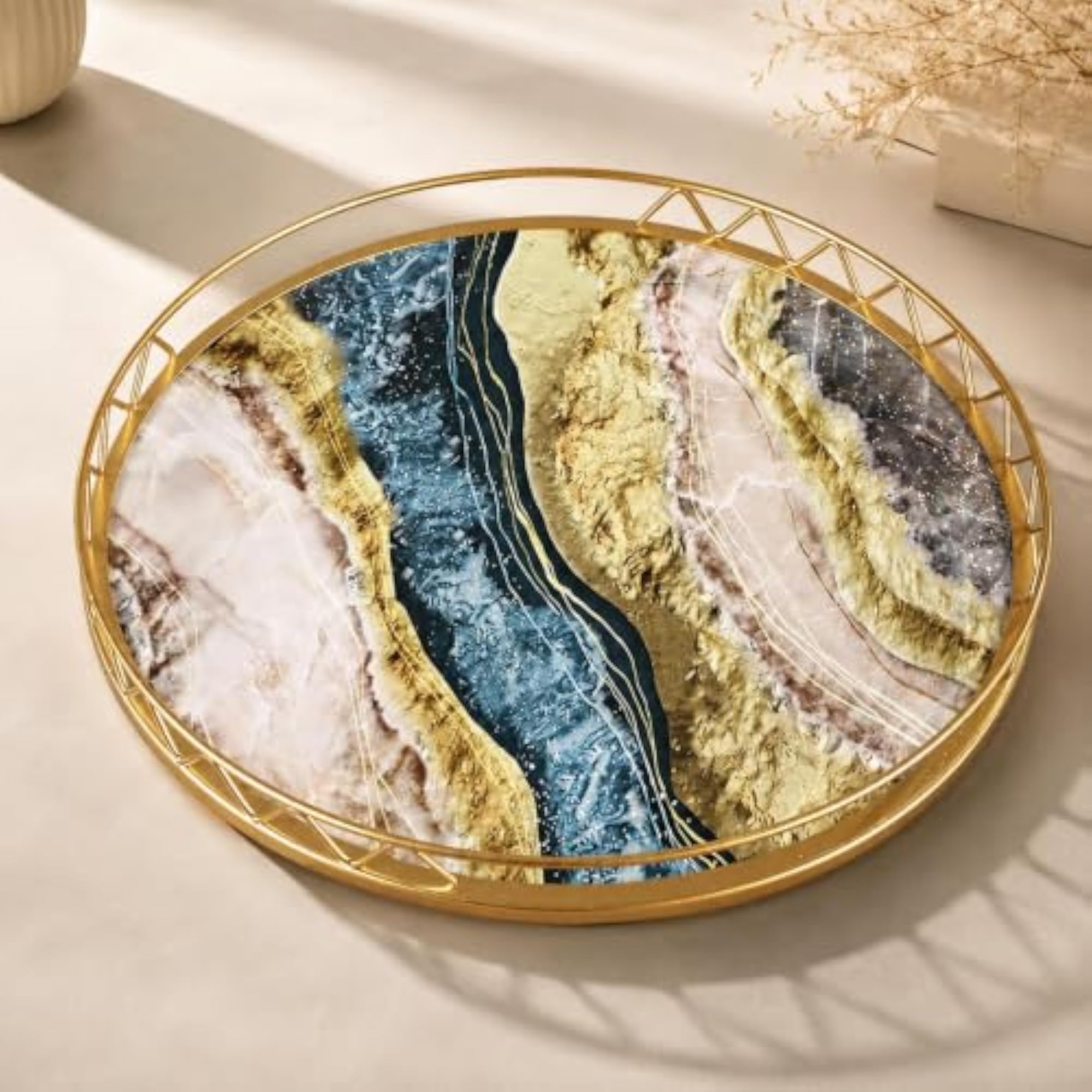 Wire-Rimmed Decorative Round Tray